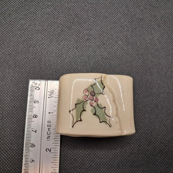 Ceramic Christmas Napkin Rings - Christmas Ivy and Holly-Set of 4 - Picture 6 of 6